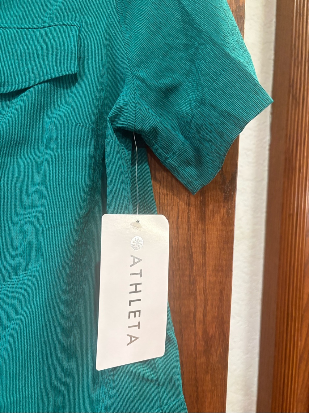Athleta $99 NWT Echo Top Short Sleeve Button Up Teal Green XS P2P 19” L 21” - Picture 5 of 13
